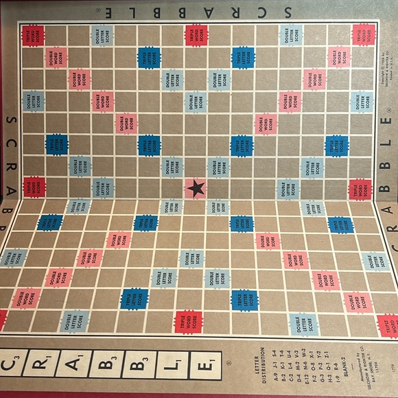 Vintage Scrabble Game by Selchow & Righter Co, 100 Tiles, Board, 4 Trays - Picture 4 of 7